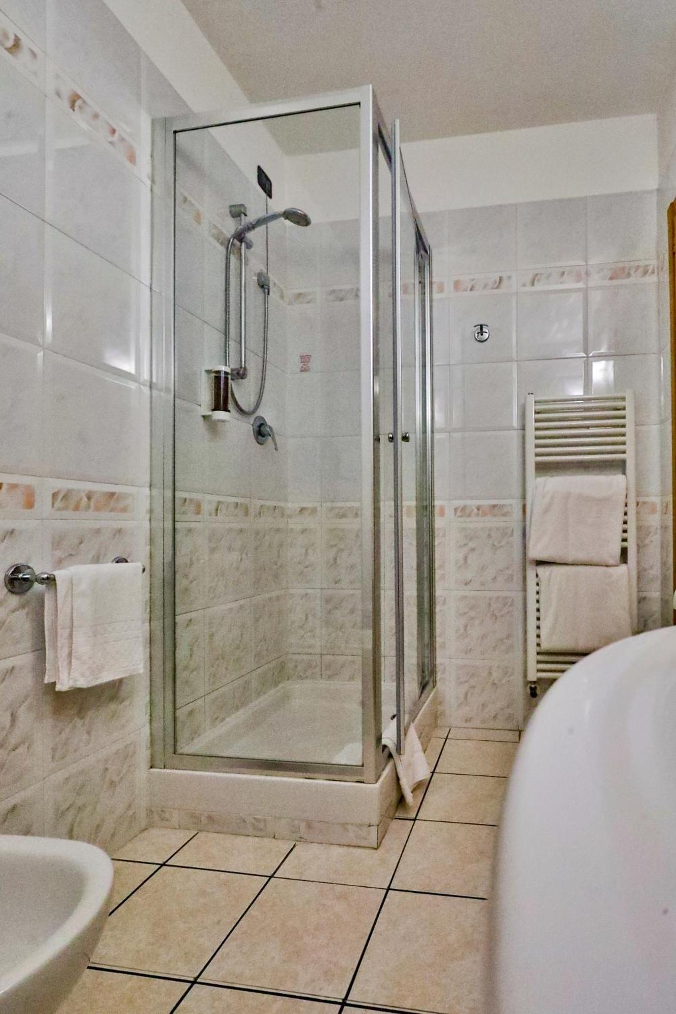 Hotel Molino Rosso Imola Kültér fotó