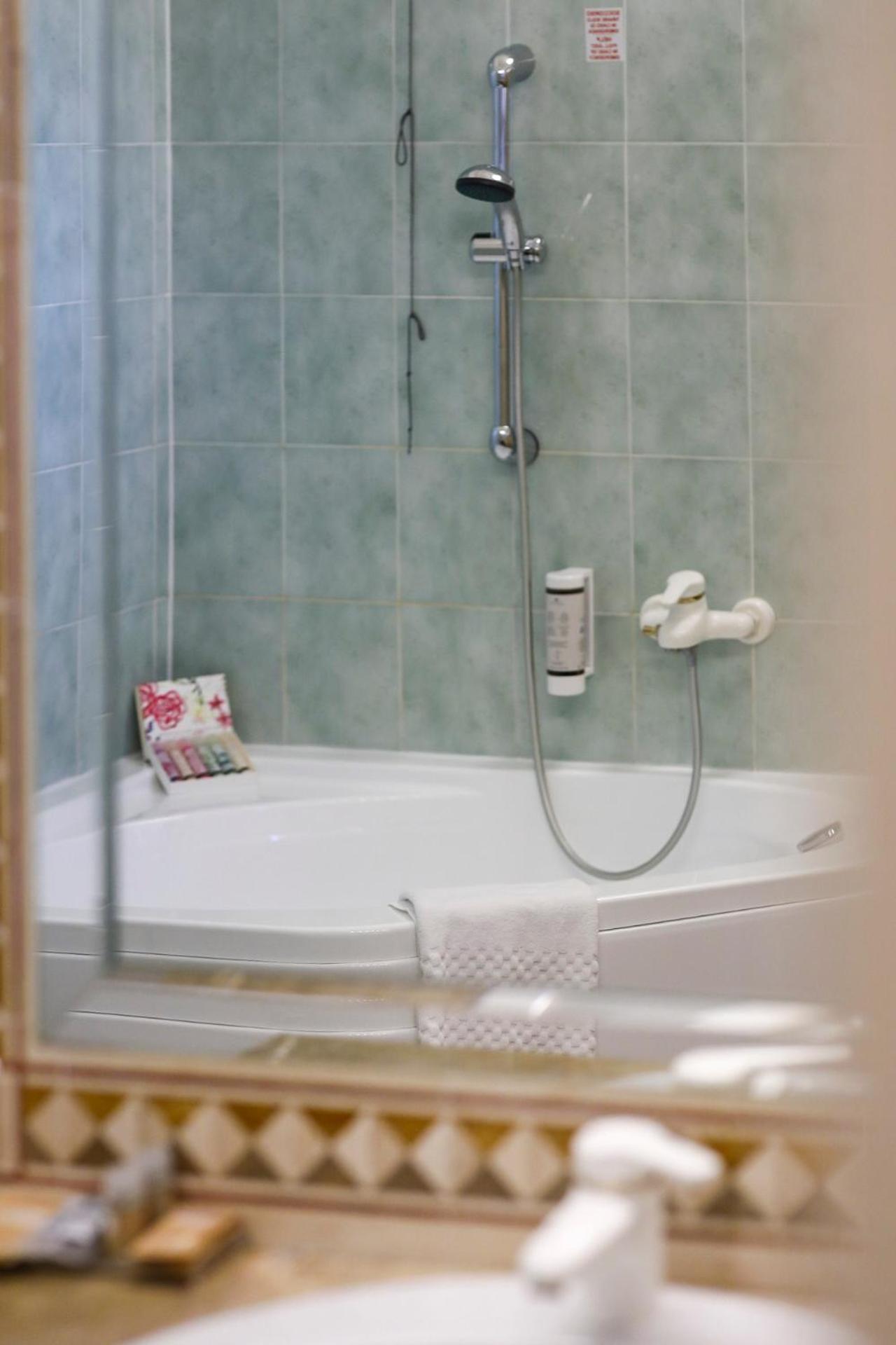 Hotel Molino Rosso Imola Szoba fotó