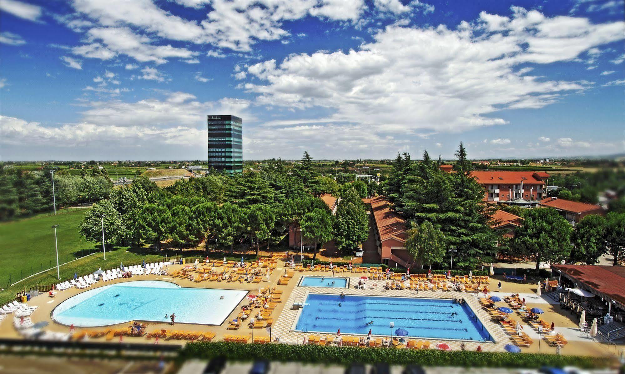 Hotel Molino Rosso Imola Kültér fotó